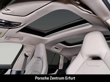 Porsche Panamera II 4 E-Hybrid — photo 22