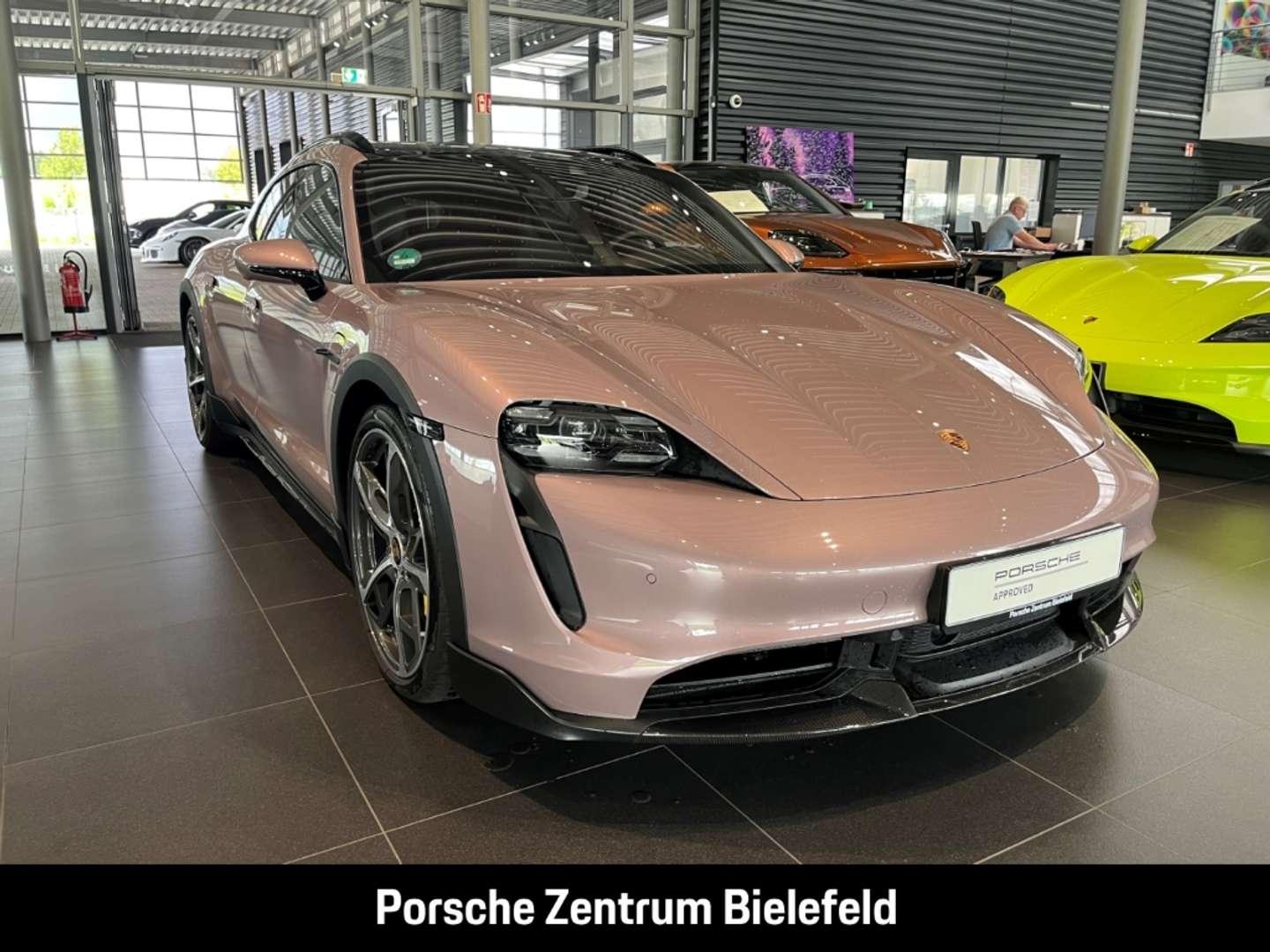 Porsche Taycan Turbo S Cross Turismo - 2023 - Joinsteer - #3