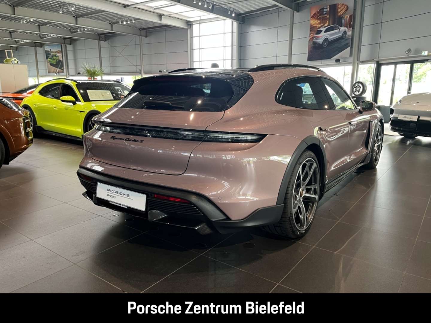 Porsche Taycan Turbo S Cross Turismo - 2023 - Joinsteer - #4