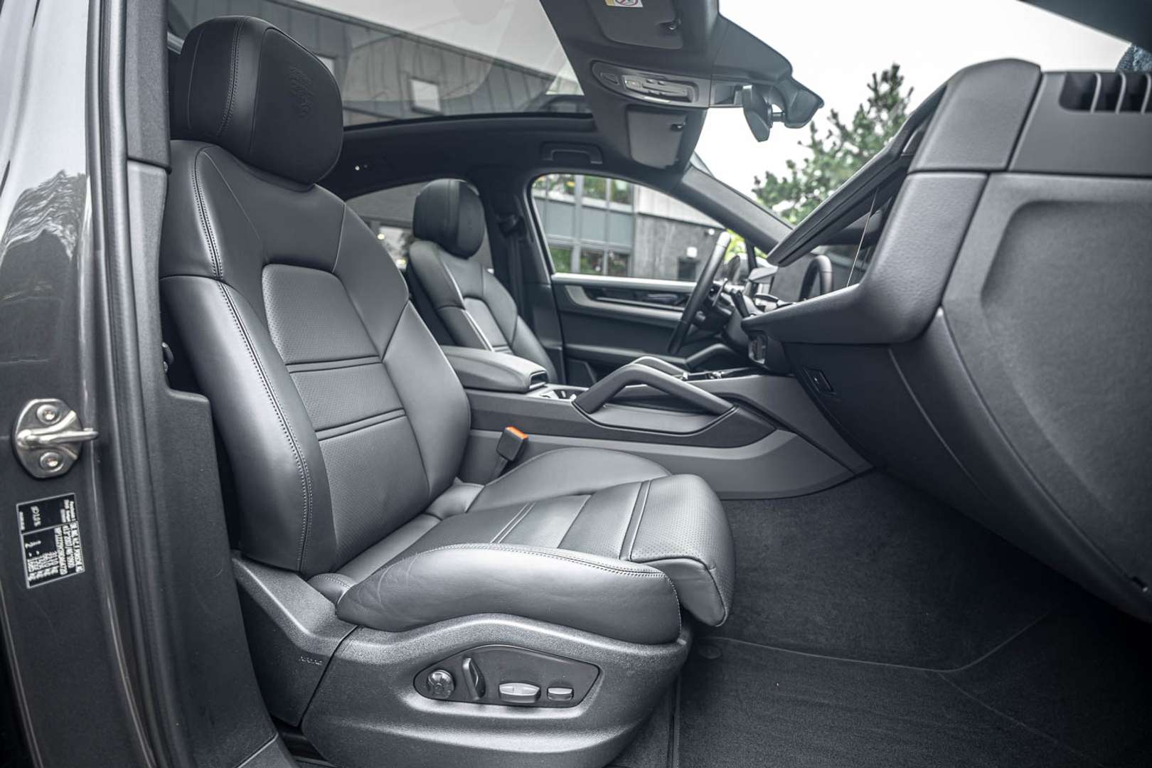 Porsche Cayenne E-Hybrid Coupé - 2024 - Joinsteer - #4