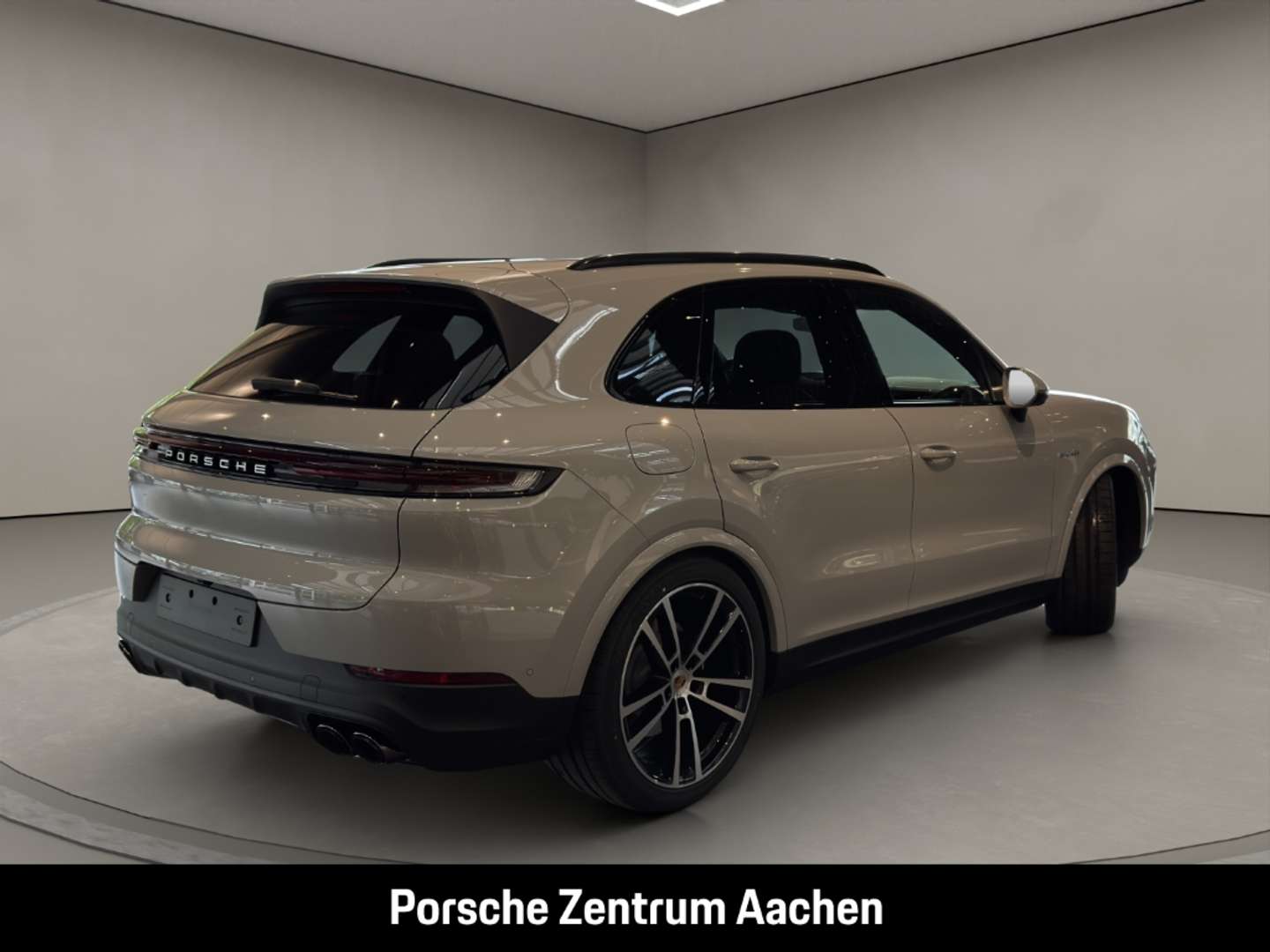 Porsche Cayenne E-Hybrid - 2025 - Joinsteer - #6