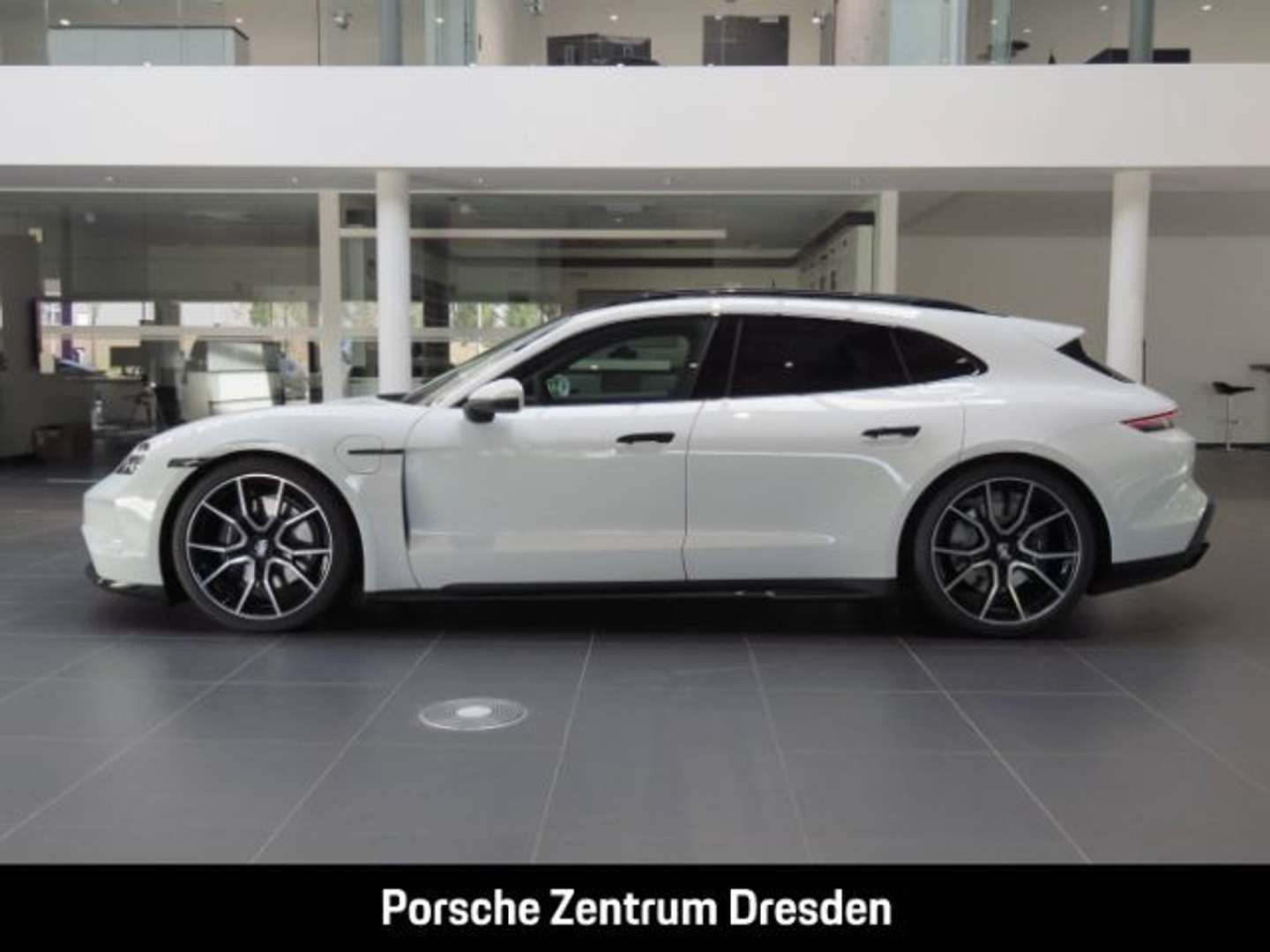 Porsche Taycan Sport Turismo - 2025 - Joinsteer - #1