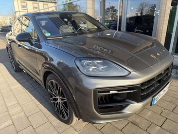 Porsche Cayenne III GTS Coupé — photo 2