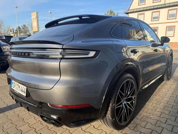Porsche Cayenne III GTS Coupé — photo 4