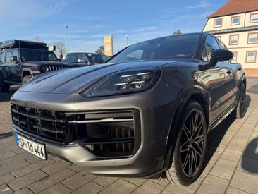 Porsche Cayenne III GTS Coupé — photo 8