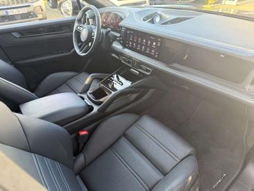 Porsche Cayenne III GTS Coupé — photo 14