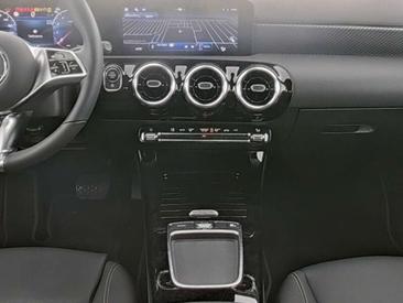 Mercedes Classe A 180 PROGRESSIVE — photo 5