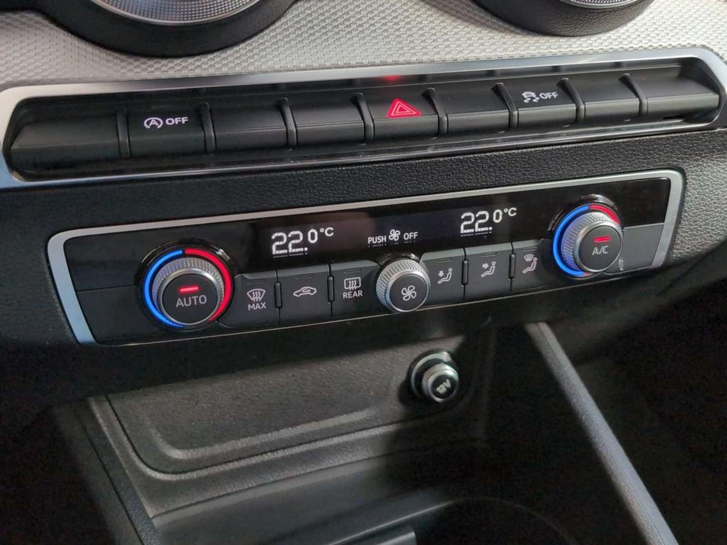 Audi Q2 35 2.0 TDI S Line Edition - 2024 - Joinsteer - #14