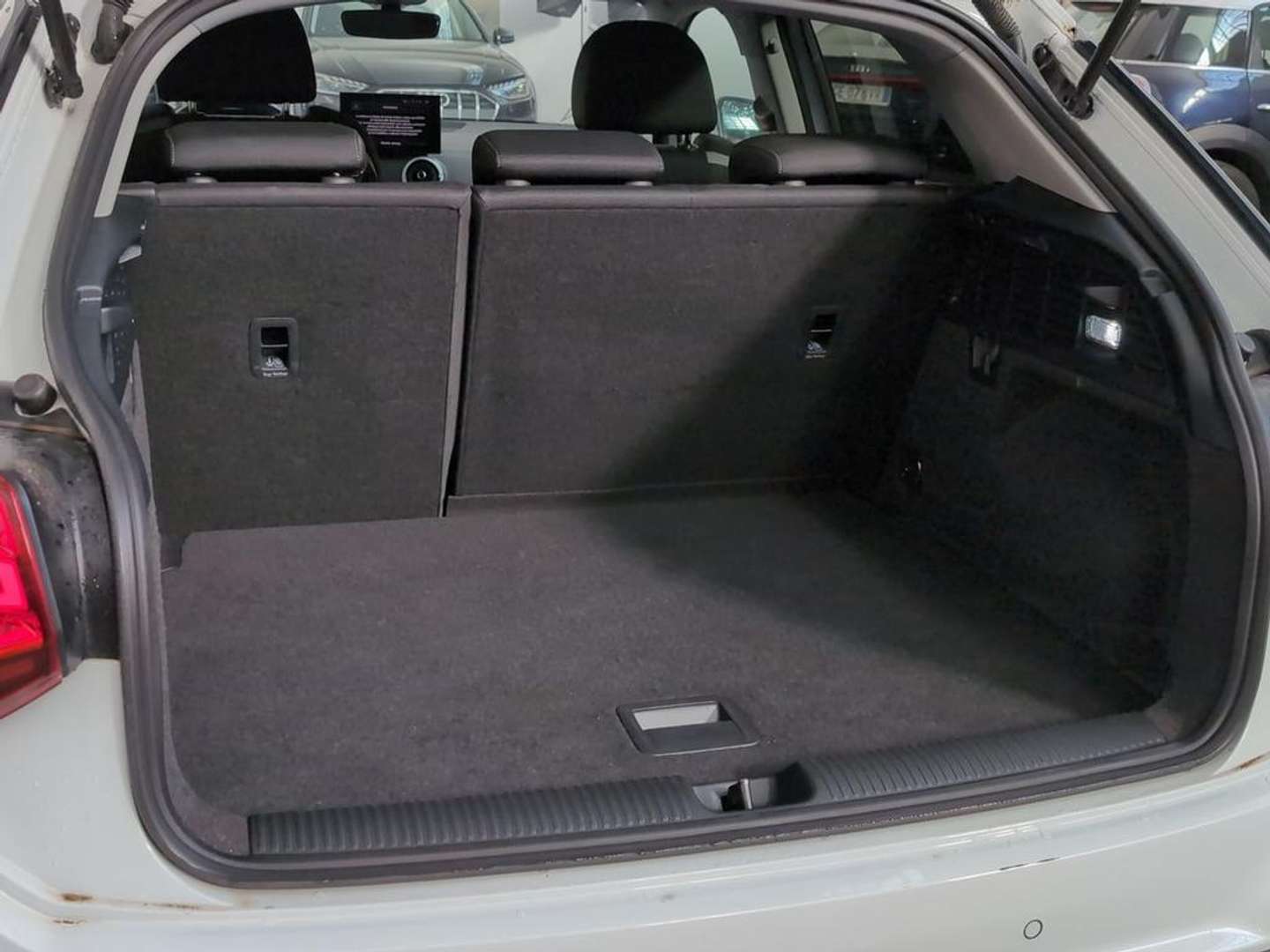 Audi Q2 35 2.0 TDI S Line Edition - 2024 - Joinsteer - #16