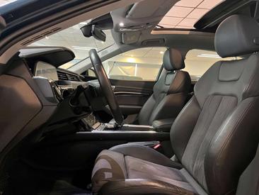 Audi E-tron Sportback 55 Quattro — photo 6