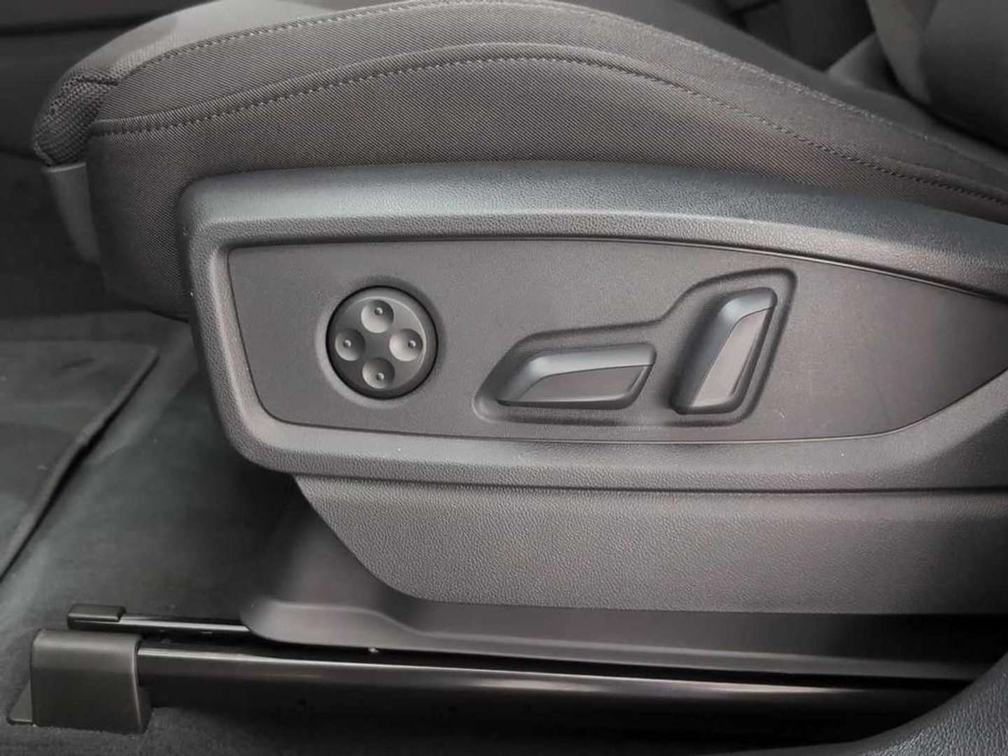 Audi Q5 Sportback 40 2.0 TDI MHEV Quattro - 2023 - Joinsteer - #21