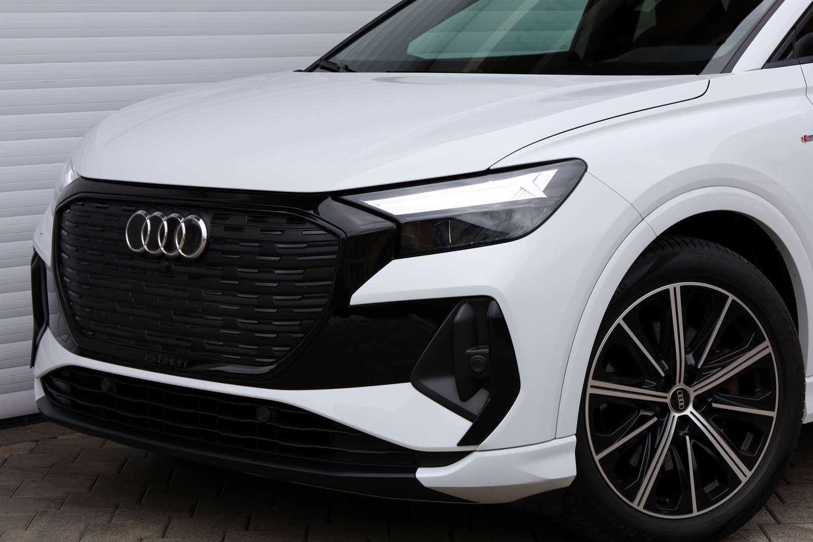 Audi Q4 Sportback 40 E-tron S-Line - 2022 - Joinsteer - #4