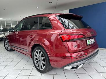 Audi Q7 45 TDI S LINE — photo 18