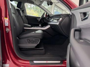 Audi Q7 45 TDI S LINE — photo 25