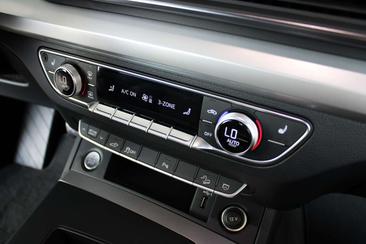 Audi Q5 50 TFSI E Advanced — photo 19