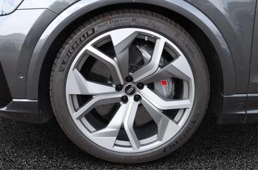 Audi Q8 RS TFSI V8 Quattro — photo 15