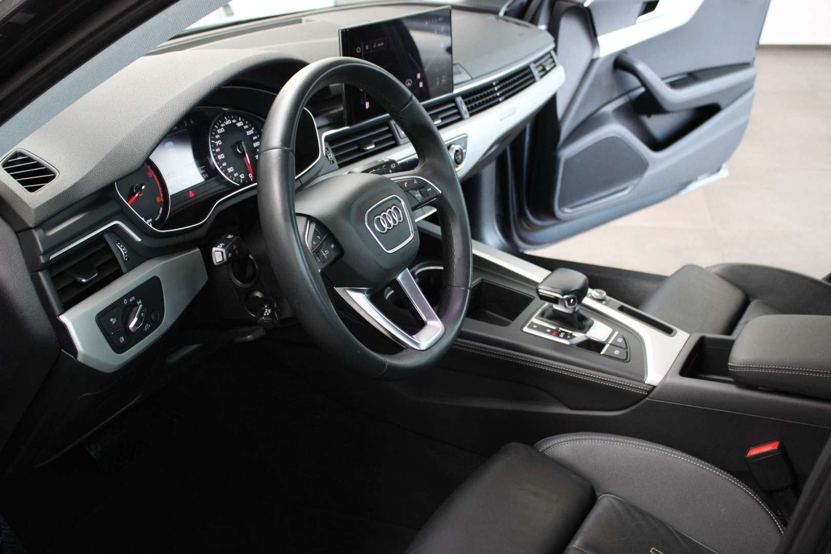 Audi A4 Avant 40 TDI Advanced - 2021 - Joinsteer - #2