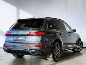 Audi Q7 60 TFSi E S Line — photo 8