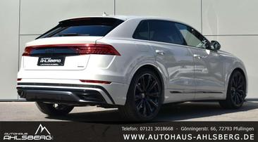 Audi Q8 S Line — photo 5