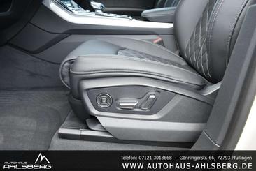 Audi Q8 S Line — photo 21
