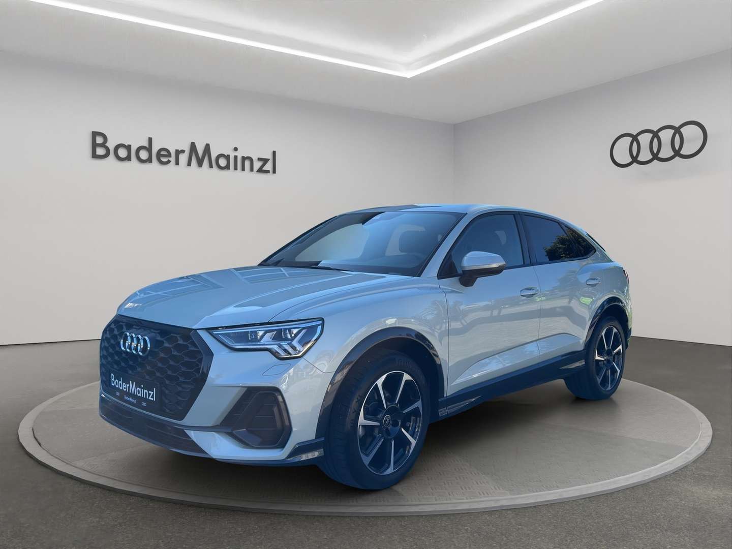 Audi Q3 Sportback 2.0 TDI Matrix - 2024 - Joinsteer - #1