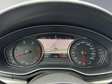 Audi A4 35 2.0 TDI Avant — photo 12