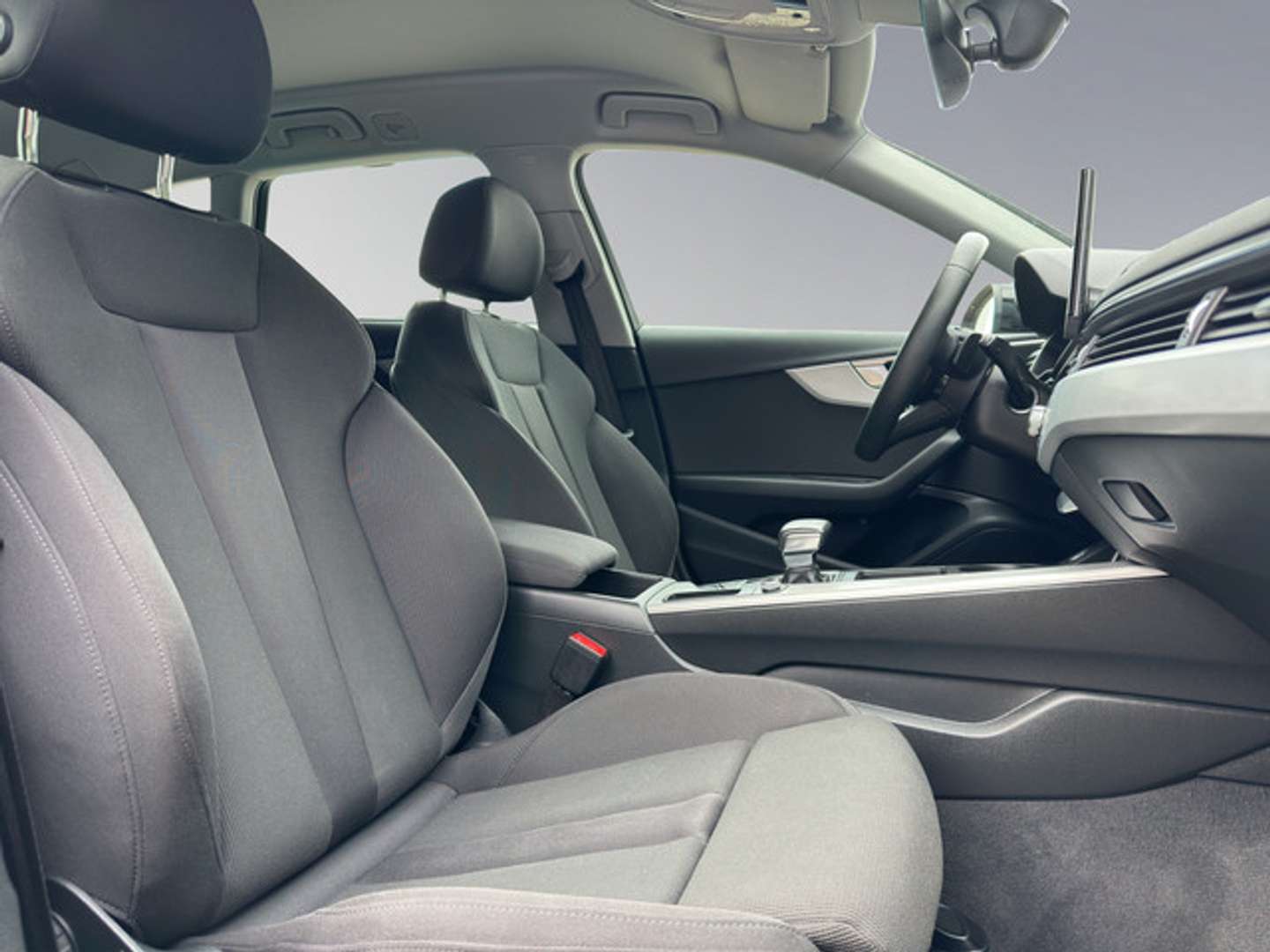 Audi A4 35 2.0 TDI Avant - 2023 - Joinsteer - #17