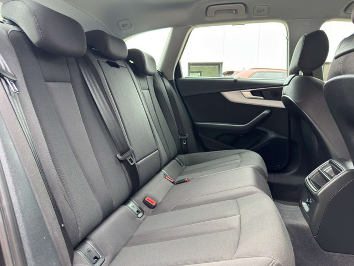 Audi A4 35 2.0 TDI Avant - 2023 - Joinsteer - #23