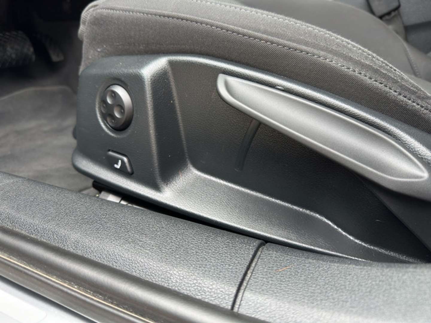 Audi A4 35 2.0 TDI Avant - 2023 - Joinsteer - #25