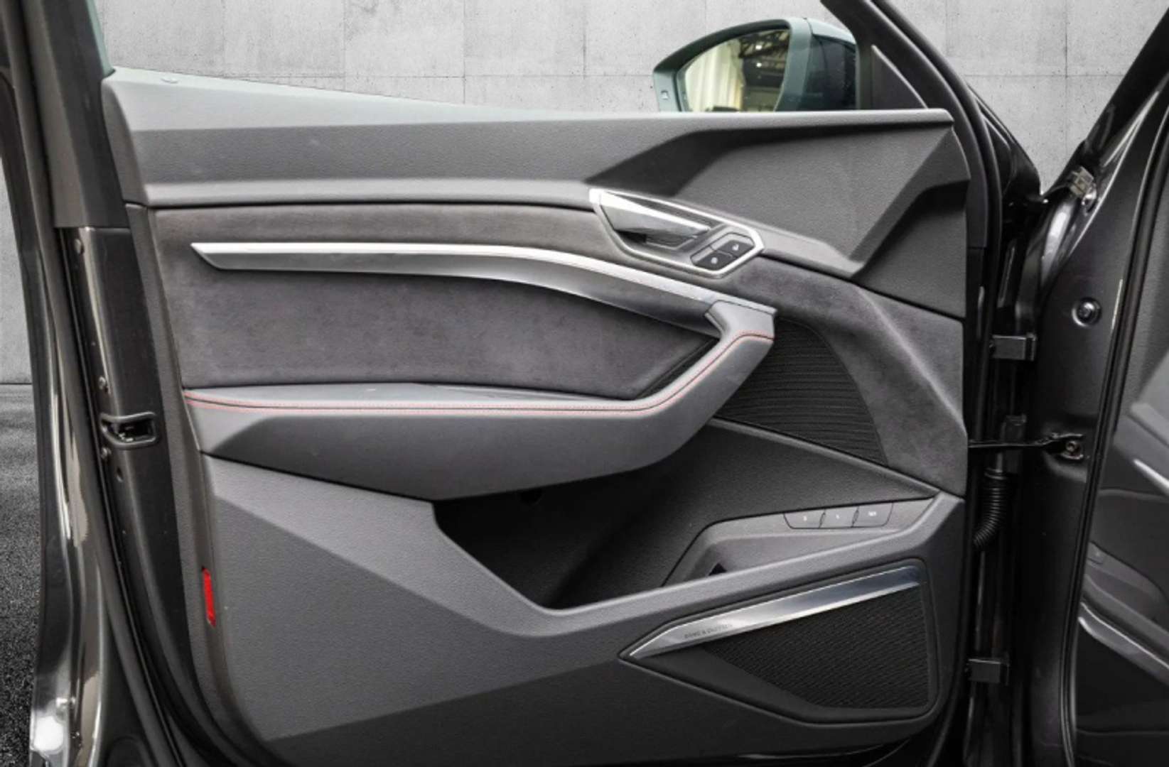 Audi Q8 55 Quattro S Line Edition - 2023 - Joinsteer - #12