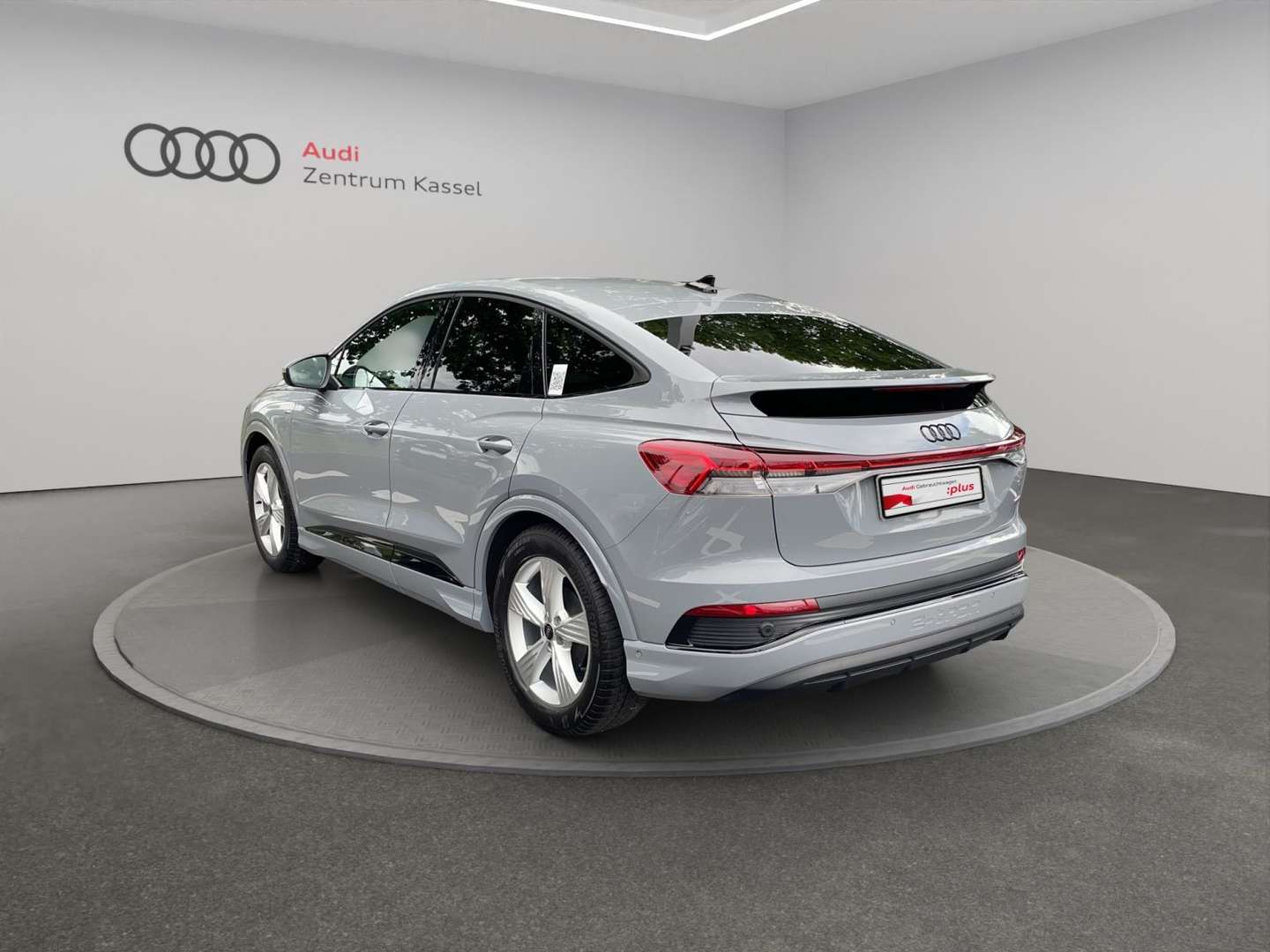 Audi Q4 Sportback 50 E-tron S Line - 2023 - Joinsteer - #2