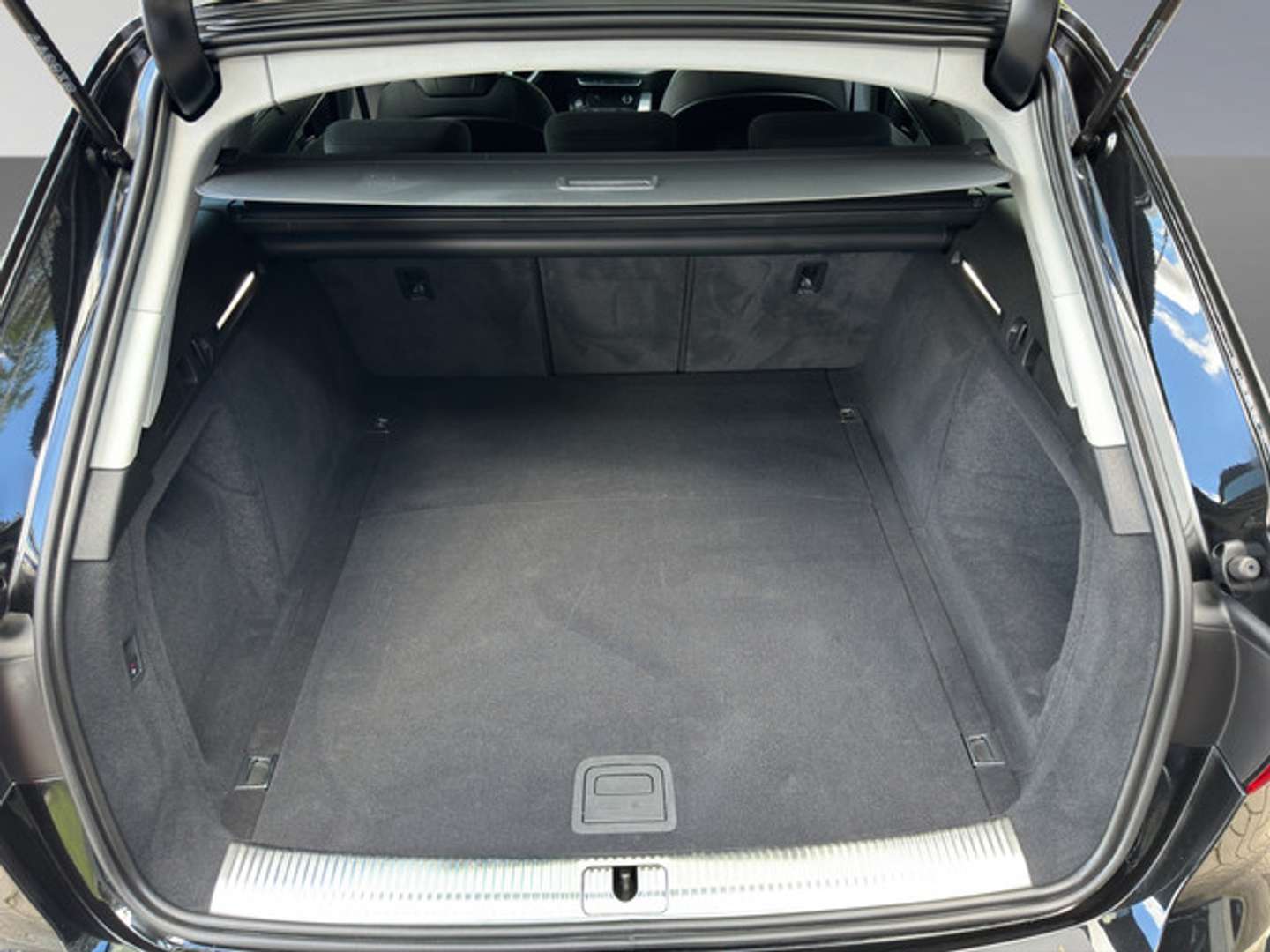 Audi A4 Avant 35 2.0 TDI S-Tronic - 2023 - Joinsteer - #19