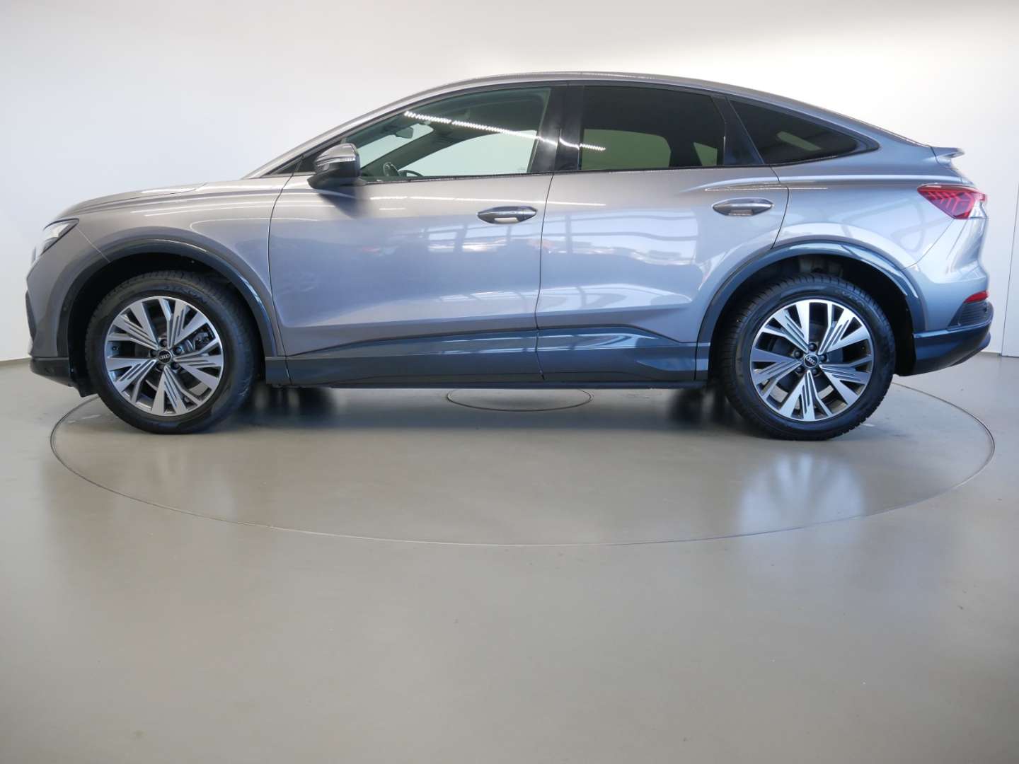 Audi Q4 Sportback 35 E-tron - 2022 - Joinsteer - #4