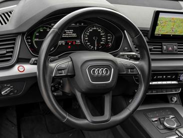 Audi Q5 50 TFSI E Quattro — photo 9
