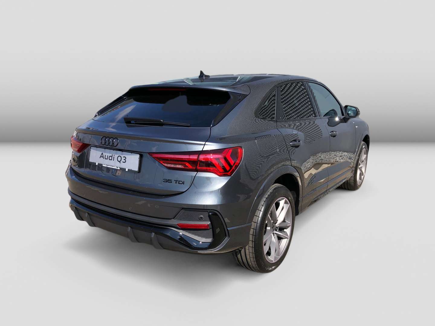 Audi Q3 35 TDI S Line - 2025 - Joinsteer - #1