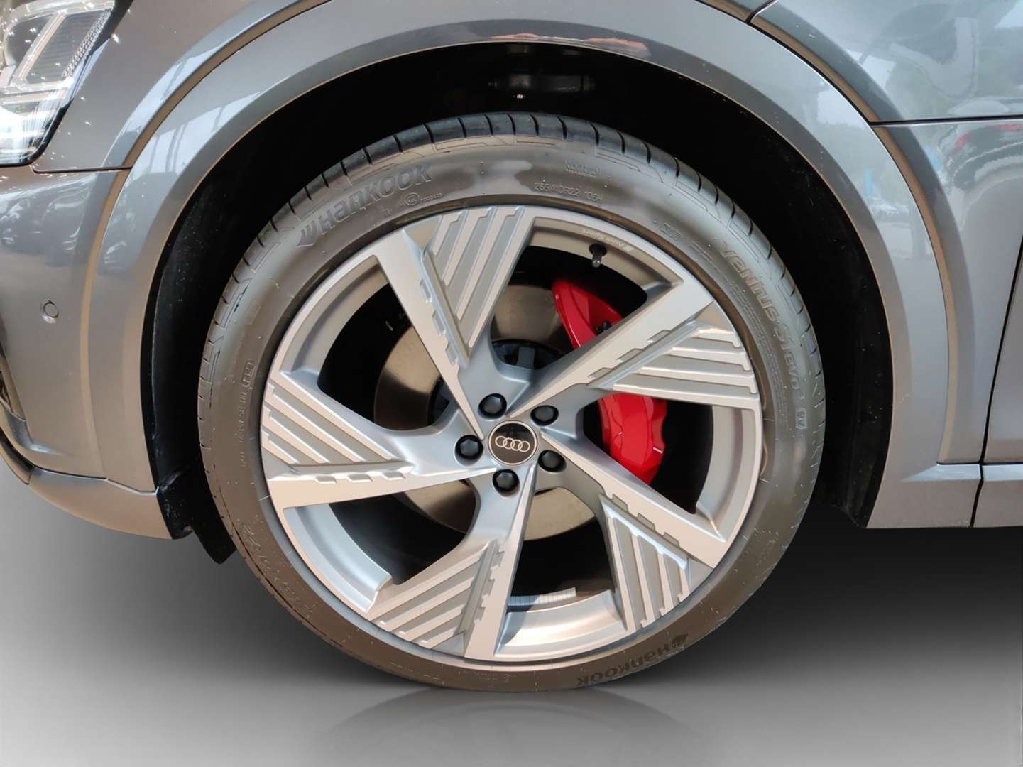 Audi Q8 Sportback 55 E-tron Quattro S Line - 2025 - Joinsteer - #9