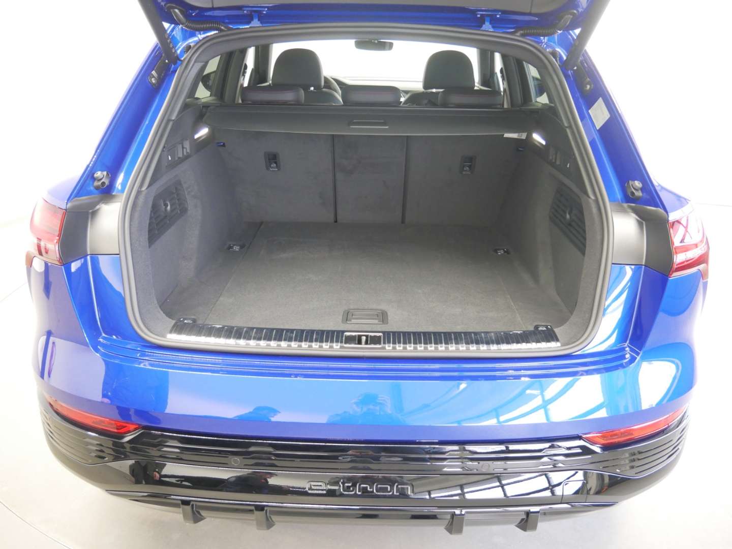 Audi Q8 E-tron 50 S-LINE - 2023 - Joinsteer - #6