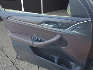 BMW X3 XLine XDrive20i — photo 11