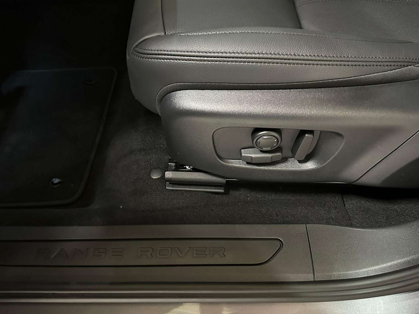 Land Rover Range Rover Evoque P300e S - 2025 - Joinsteer - #17