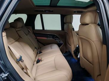 Land Rover Range Rover HSE D300 — photo 5