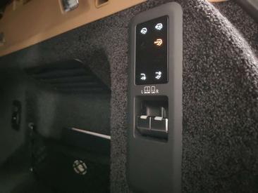 Land Rover Range Rover HSE D300 — photo 16