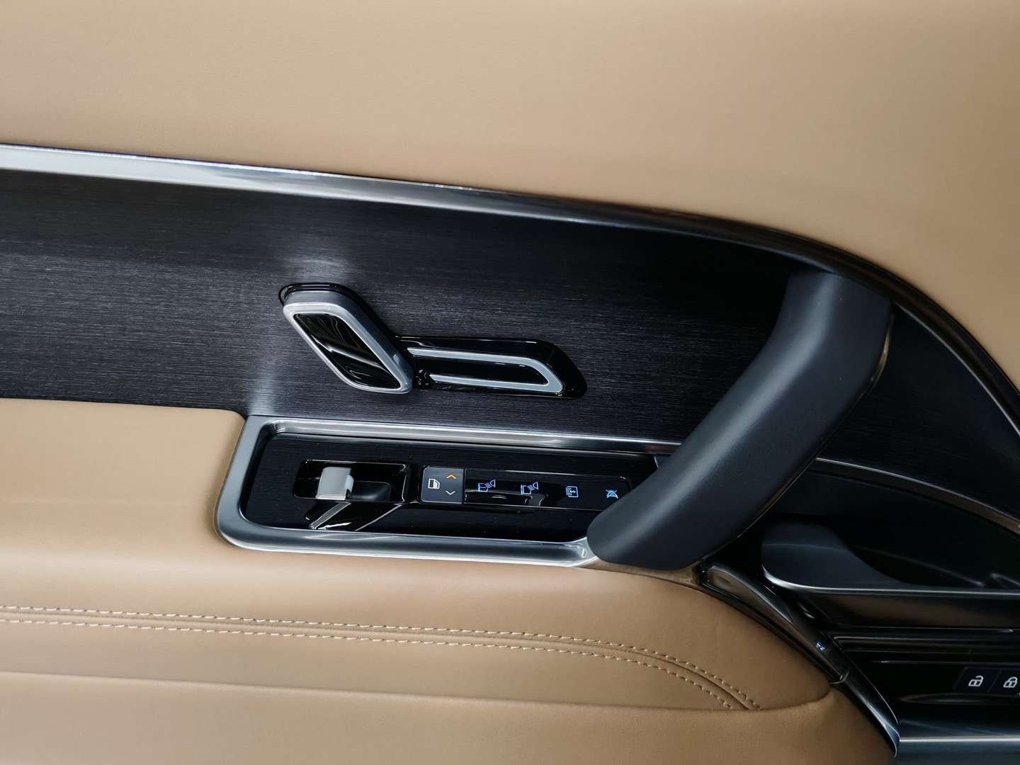 Land Rover Range Rover HSE D300 - 2025 - Joinsteer - #18