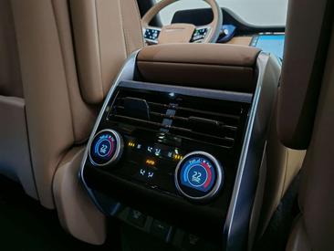 Land Rover Range Rover HSE D300 — photo 30