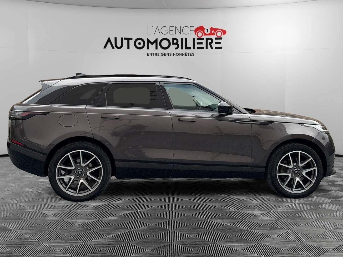Land Rover Range Rover Velar R-Dynamic HSE 2.0 - 2024 - Joinsteer - #4