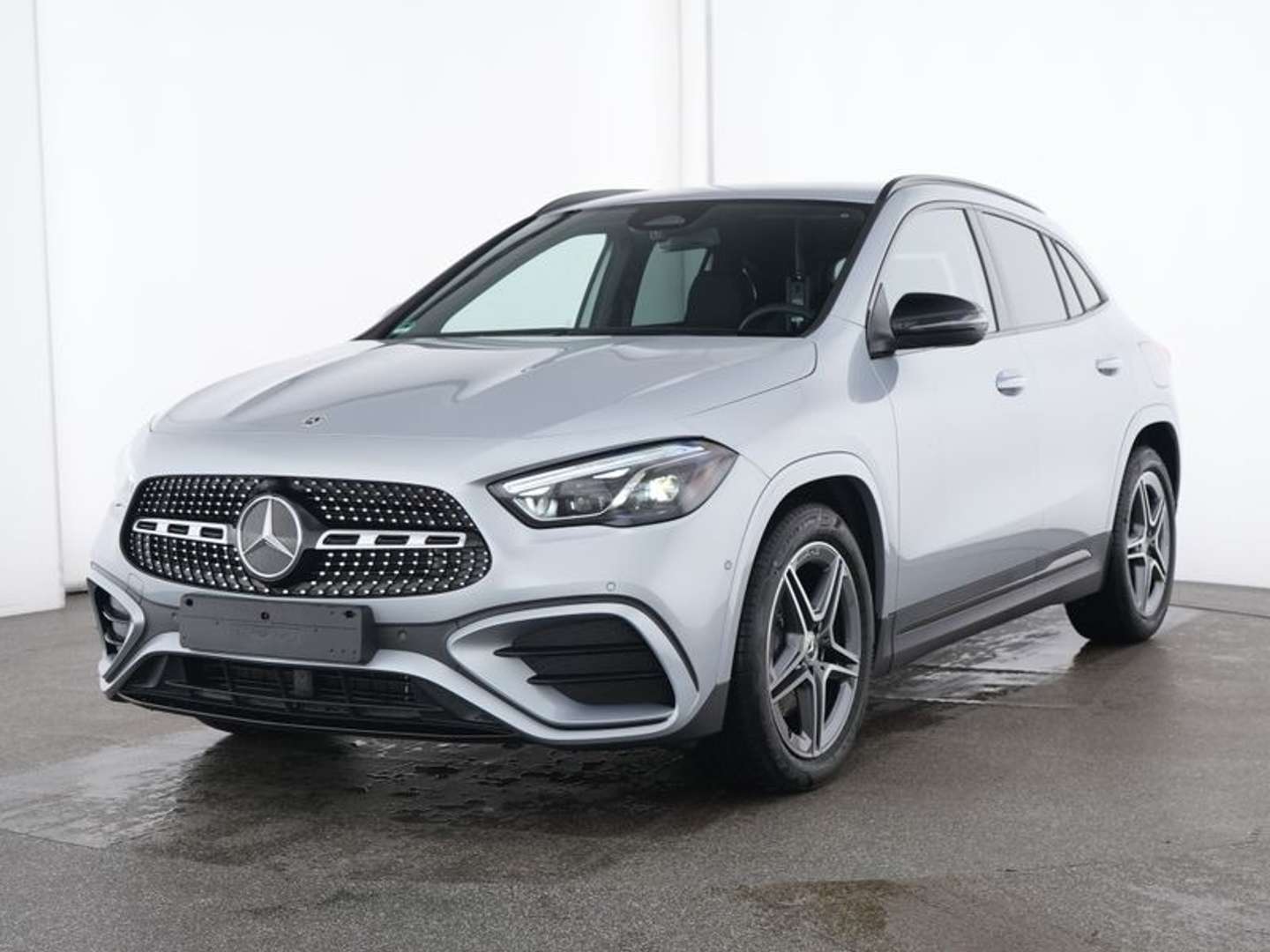 Mercedes GLA 180 AMG Line - 2024 - Joinsteer - #1