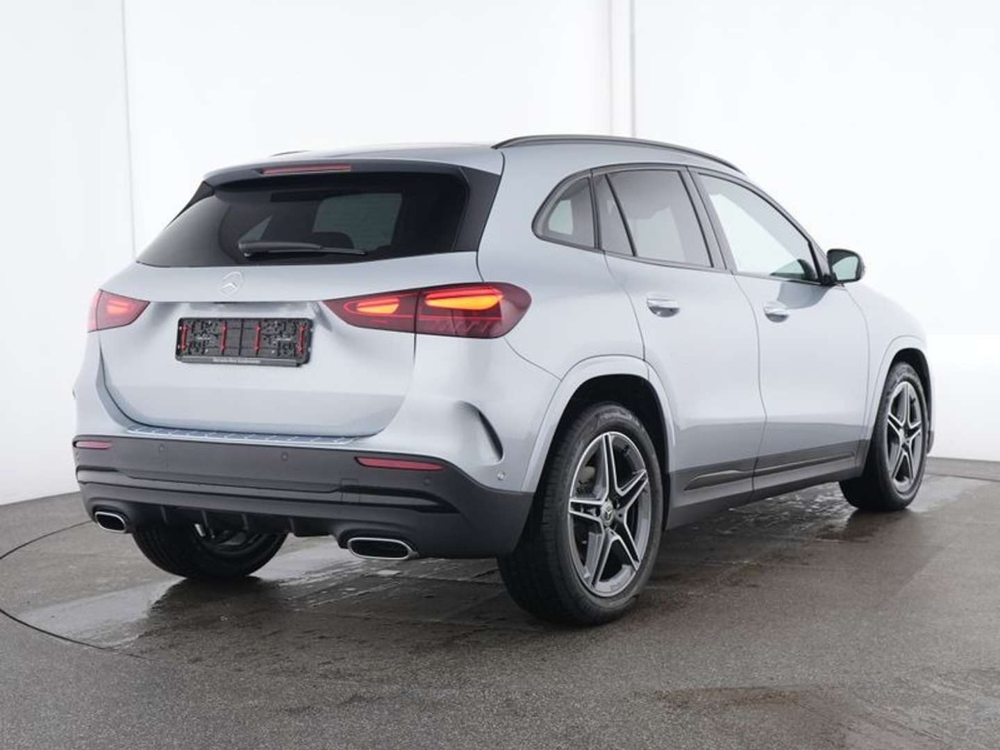 Mercedes GLA 180 AMG Line - 2024 - Joinsteer - #2