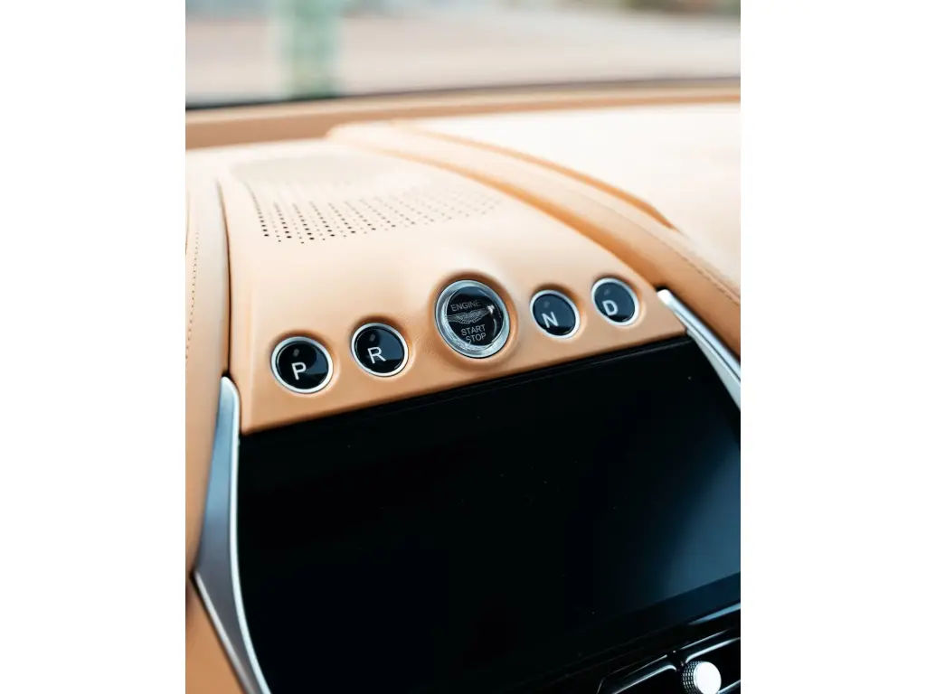 Aston Martin DBX SUV 4.0 - 2021 - Joinsteer - #24
