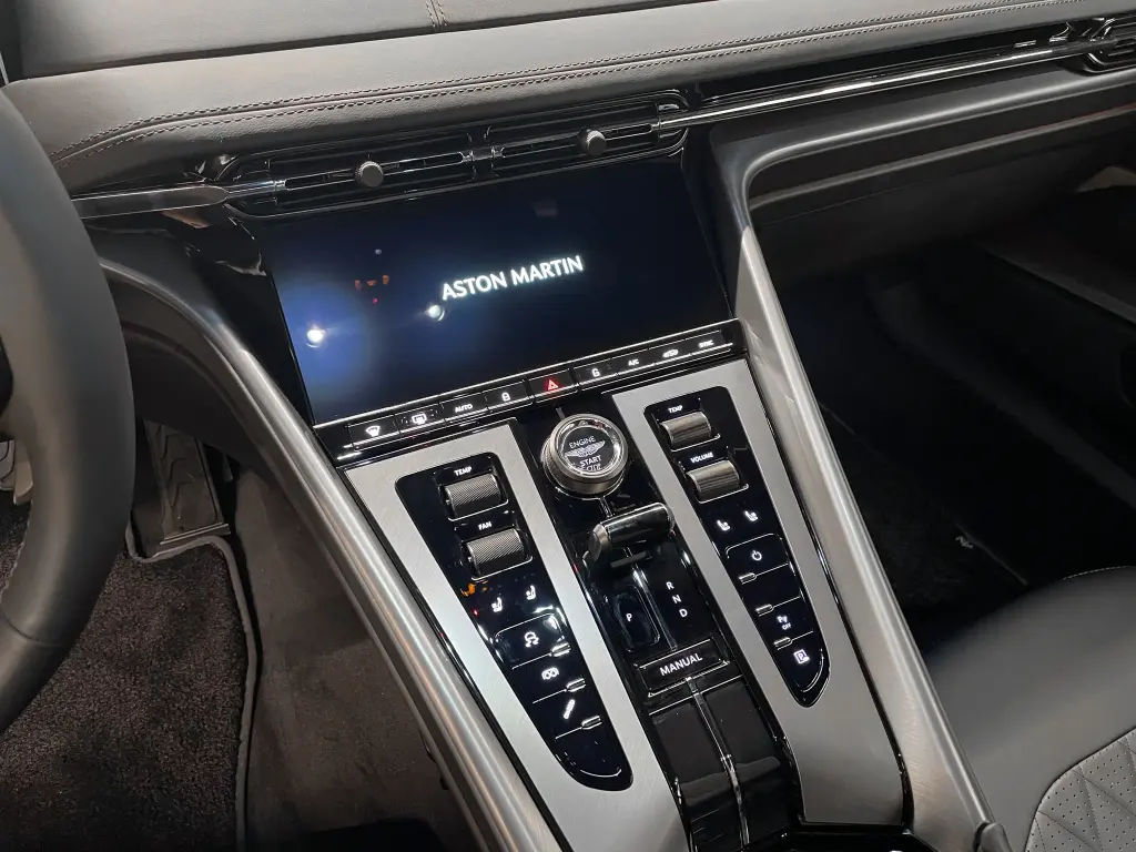 Aston Martin DB12 V8 Coupe 4.0 - 2024 - Joinsteer - #25