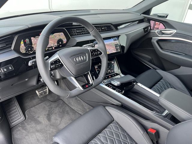 Audi Q8 E-tron S Line 55 E-tron Quattro 300,00 KW - 2024 - Joinsteer - #6