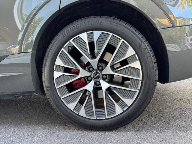 Audi Q8 E-tron S Line 55 E-tron Quattro 300,00 KW - 2023 - Joinsteer - #48